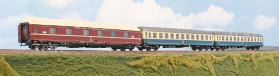 ACME 55245 - H0 - 3-tlg. Set Personenwagen Attika Express, DB, Ep. V - Set 1